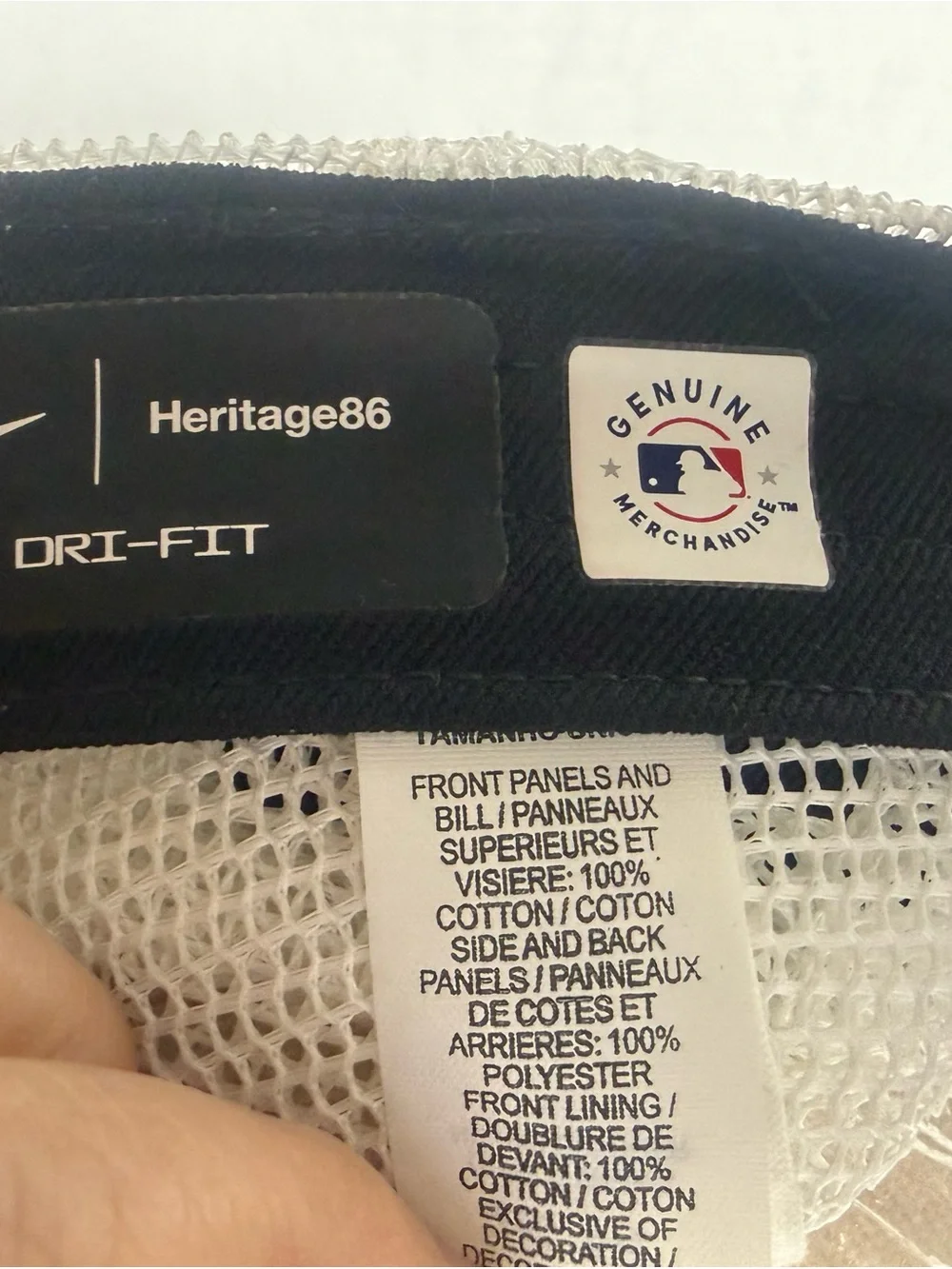 Nike Heritage86 New York Yankees MLB Dri-FIT Trucker Hat Snapback CapNavy Unisex